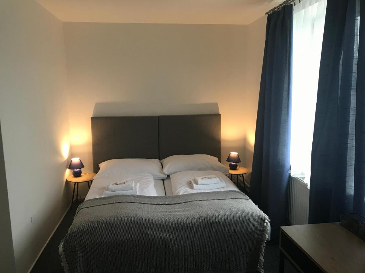 Garni G Hotel Žilina Buitenkant foto