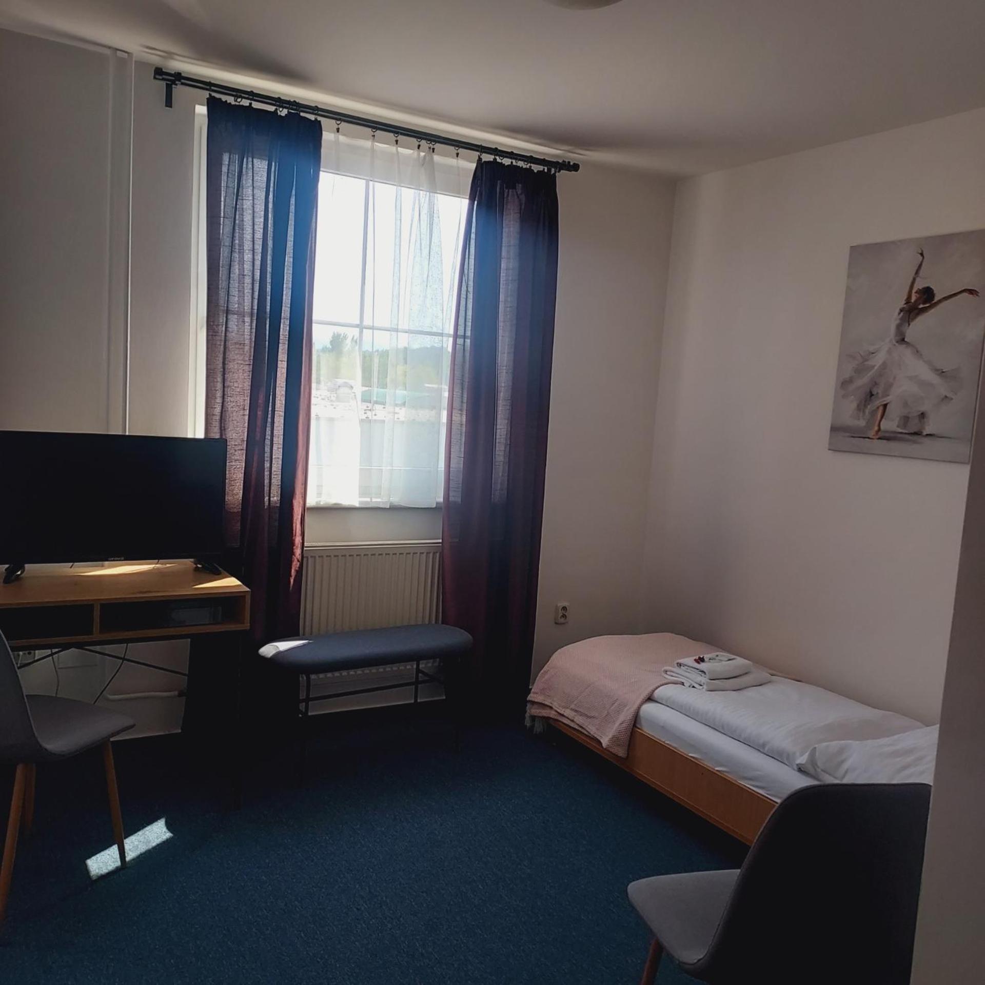 Garni G Hotel Žilina Buitenkant foto