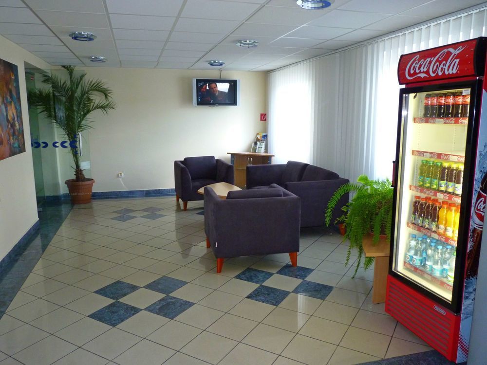 Garni G Hotel Žilina Buitenkant foto